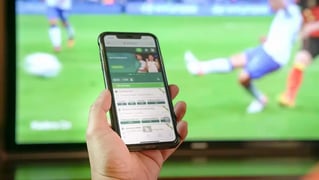 Securing Mobile Gambling Platforms